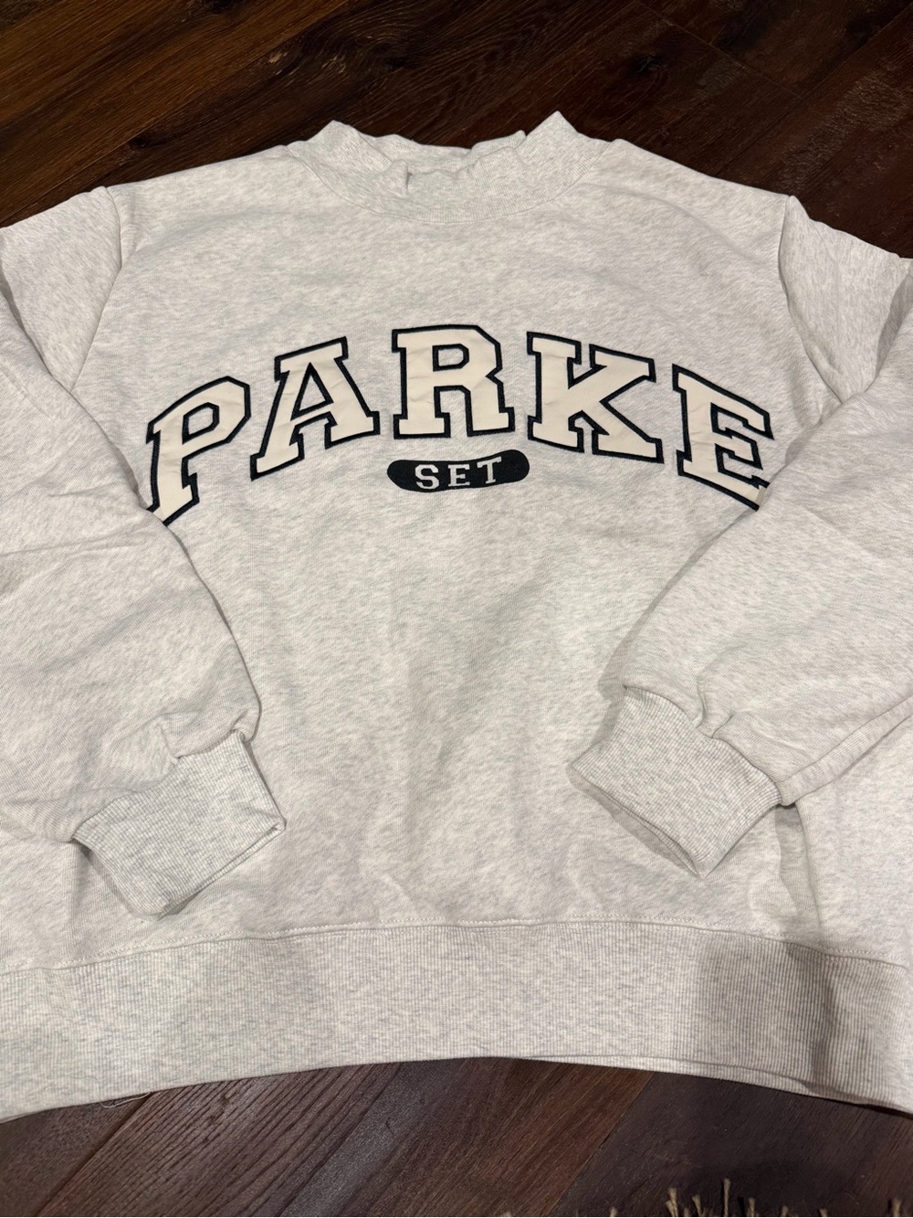 NWT PARKE x SET ACTIVE L/XL Mockneck Women's Light Gray Crewneck Sweatshirt - Picture 4 of 8